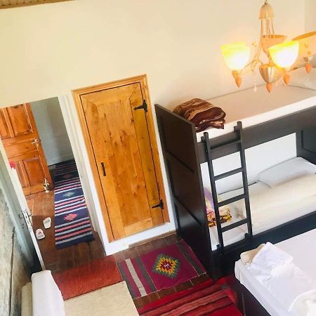 Flora'S Guesthouse 'The Fir Gate' Gjirokastër Exteriér fotografie